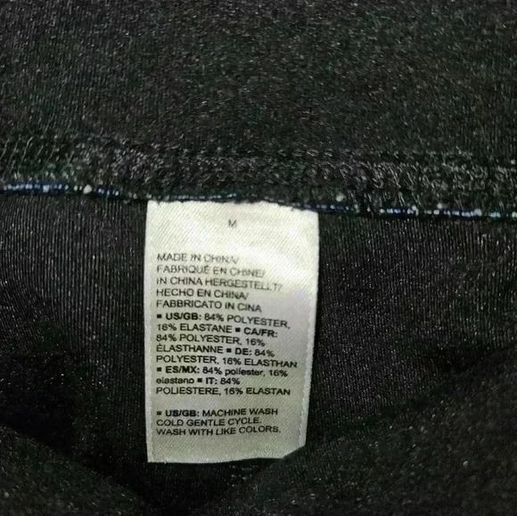 Amazon Essentials Womans Capri Leggings Size M - Picture 9 of 9